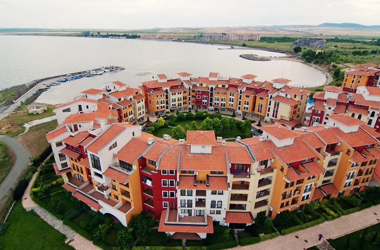 Aparthotel Marina Cape Vacation Complex à Ravda Extérieur photo