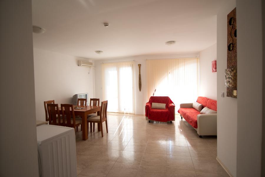Aparthotel Marina Cape Vacation Complex à Ravda Chambre photo